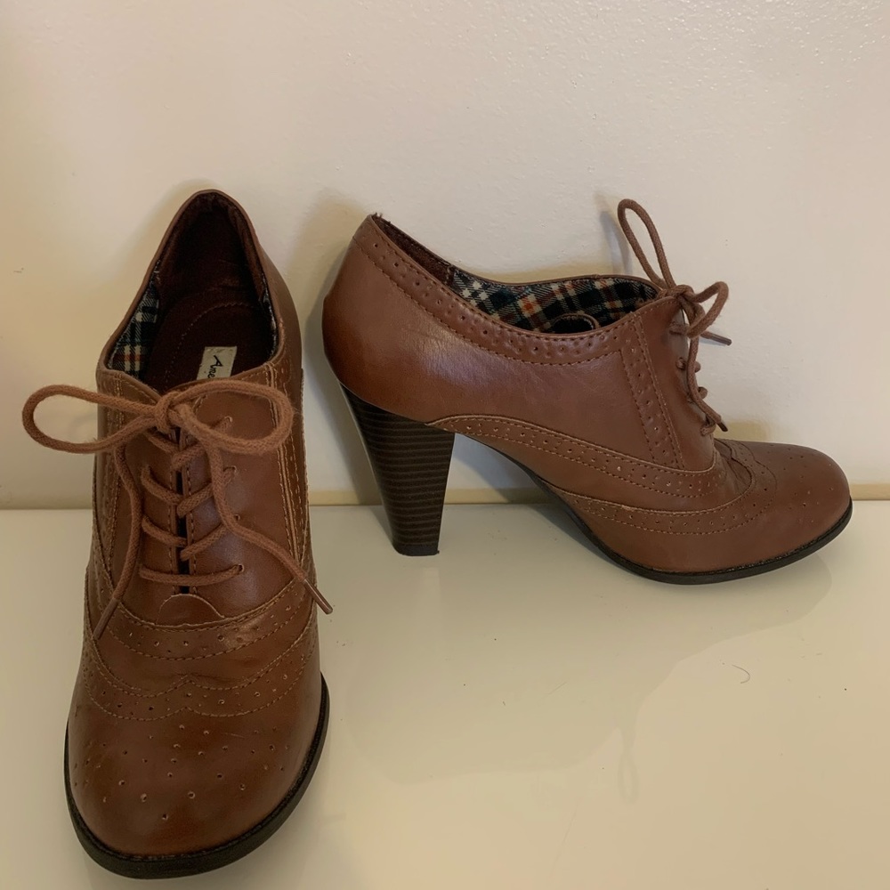 Brown Tie-up Heeled Ankle Boots